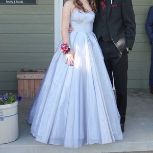 Limited Edition Sherri Hill  Sz 4 no alterations corset back strapless ballgown